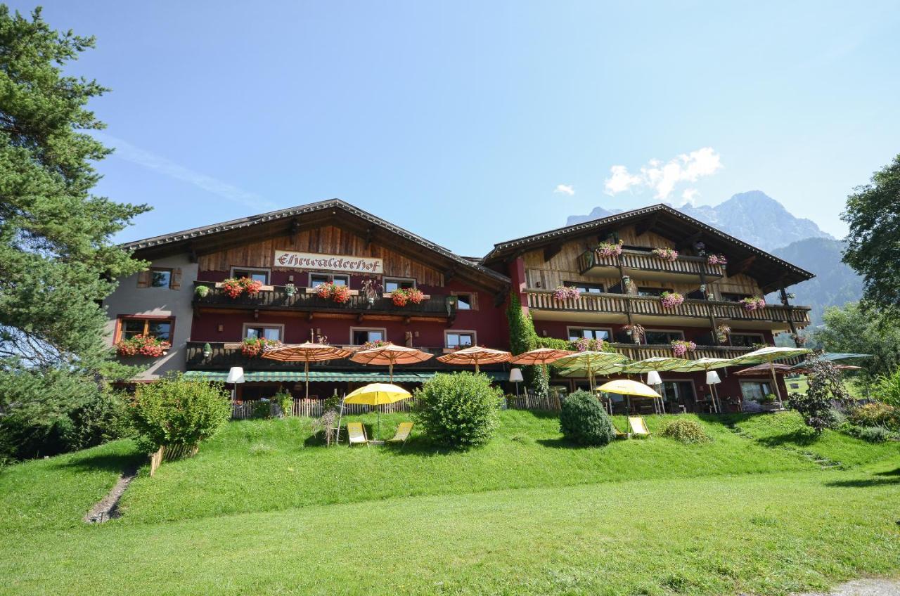 Hotel Ehrwalderhof エクステリア 写真