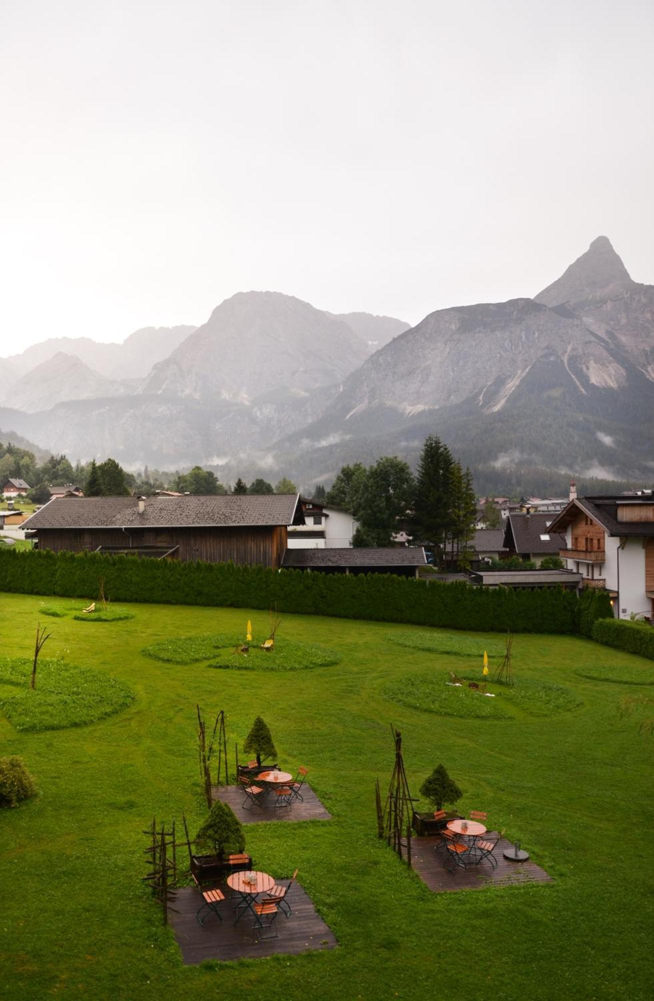 Hotel Ehrwalderhof エクステリア 写真