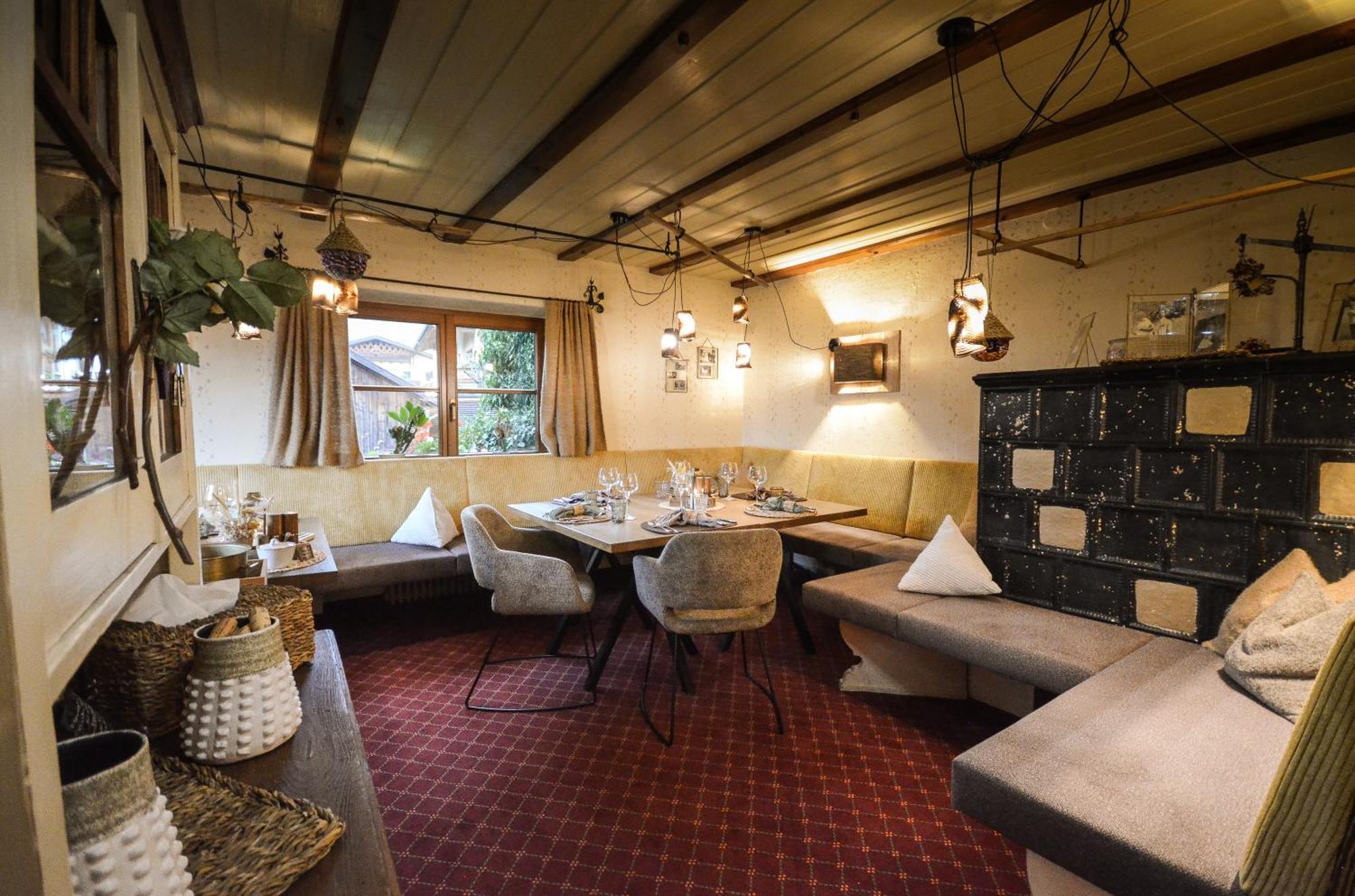 Hotel Ehrwalderhof エクステリア 写真